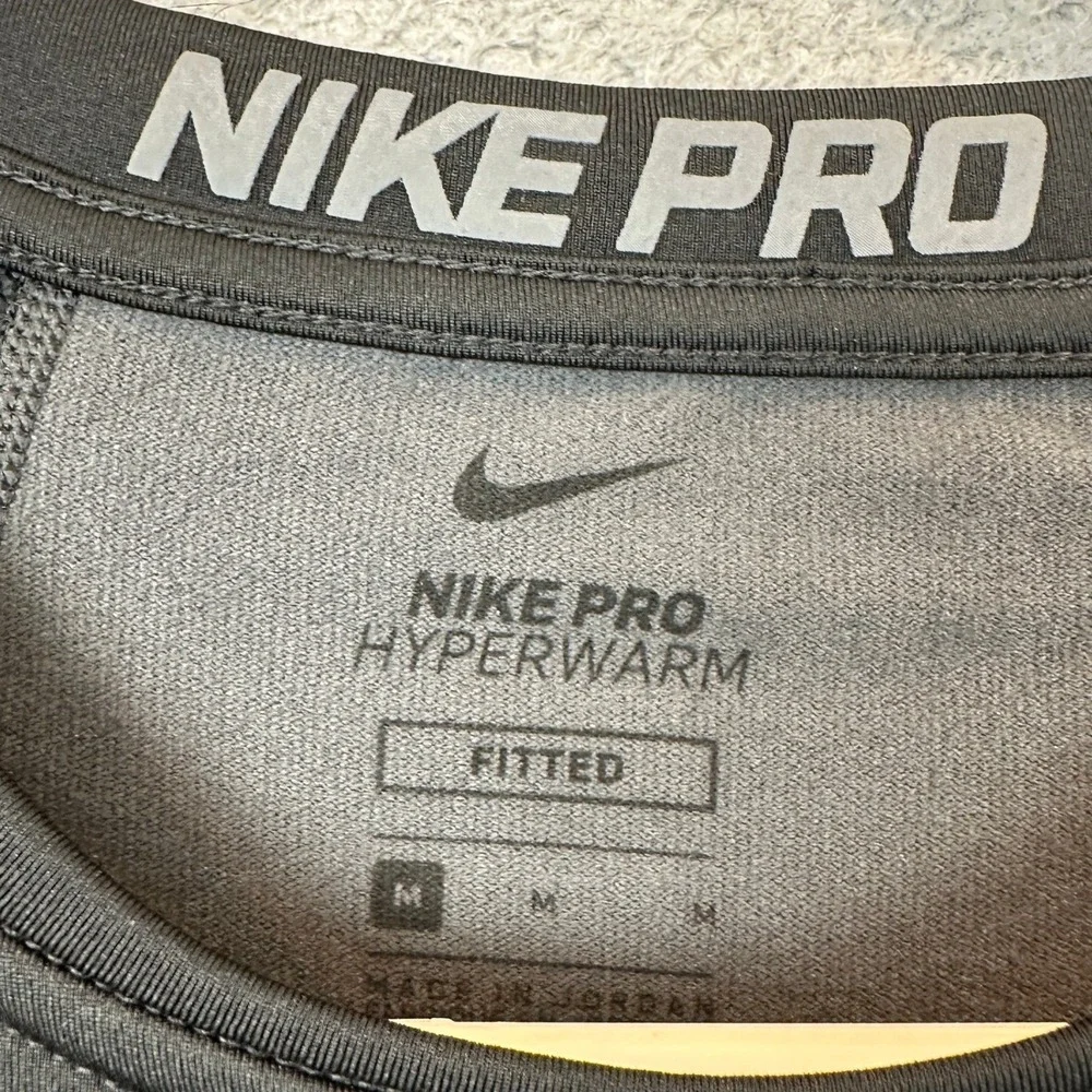 NEW Nike Pro Shirt Men Medium Hyperwarm Black Fitted Training Activewear Stretch
